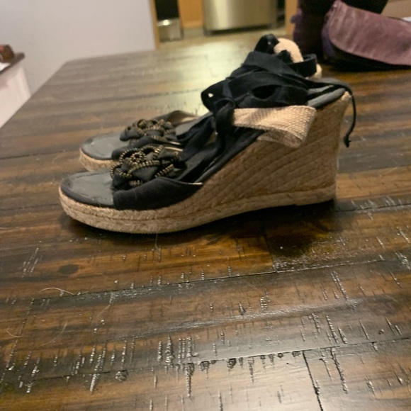 90s lace up wedges. Zipper tape flower. - Picture 2 of 3